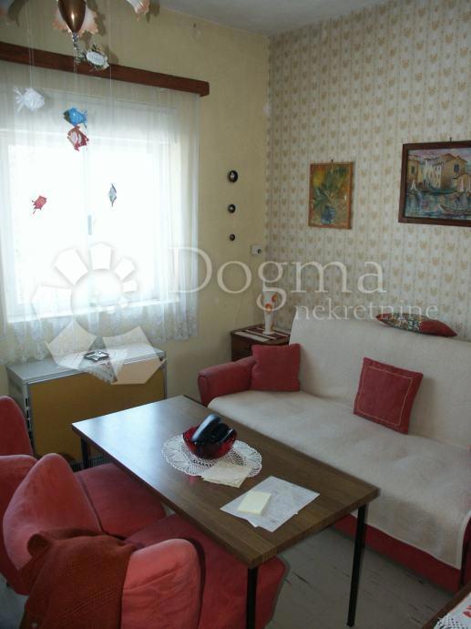 Hiša Donji Karin, Benkovac, Karin, 60m2