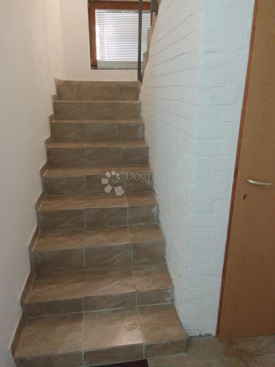 Hiša Topusko, 300m2