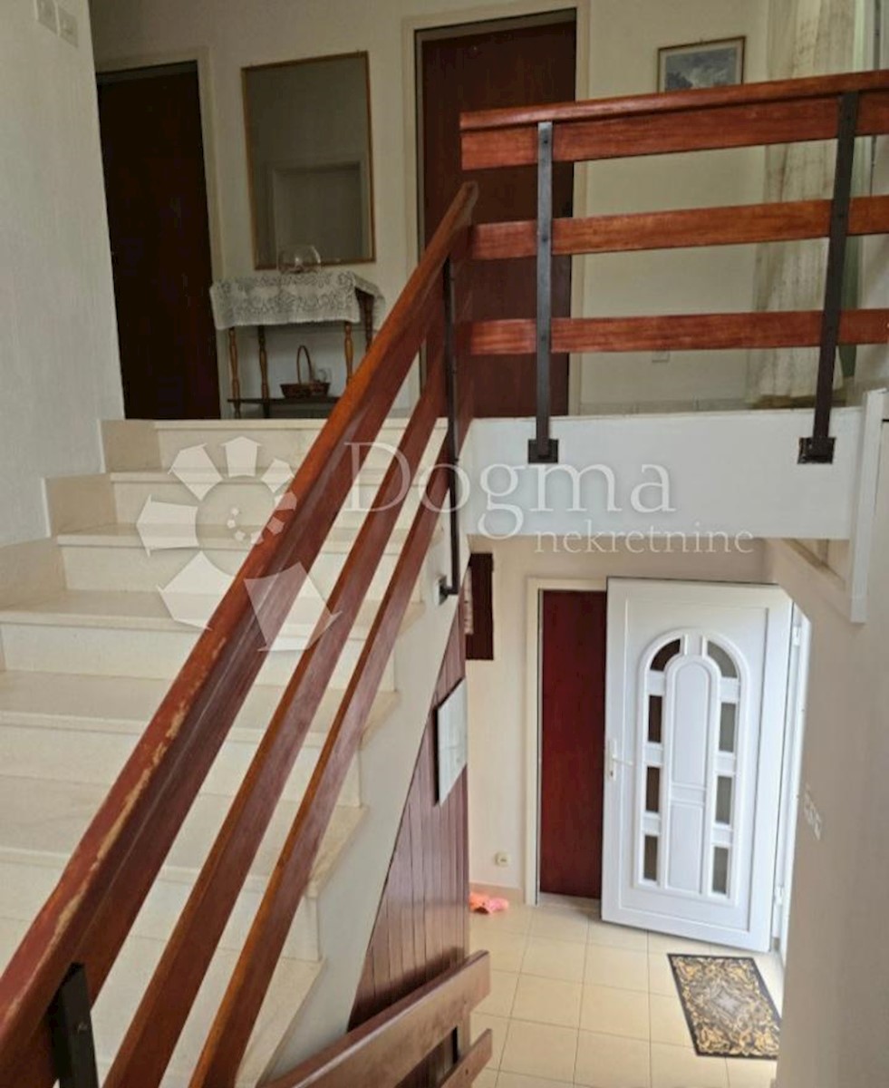 Hiša Slatine, Split - Okolica, 260m2