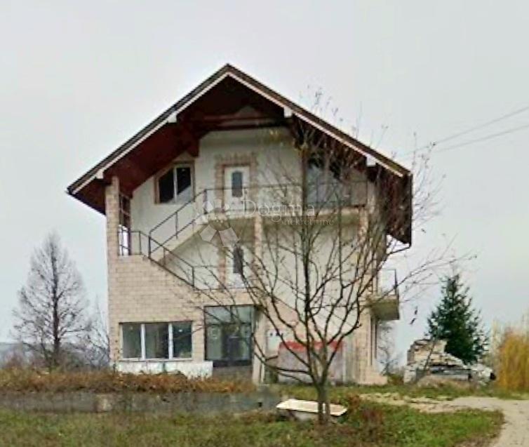 Hiša Slunj, 230m2