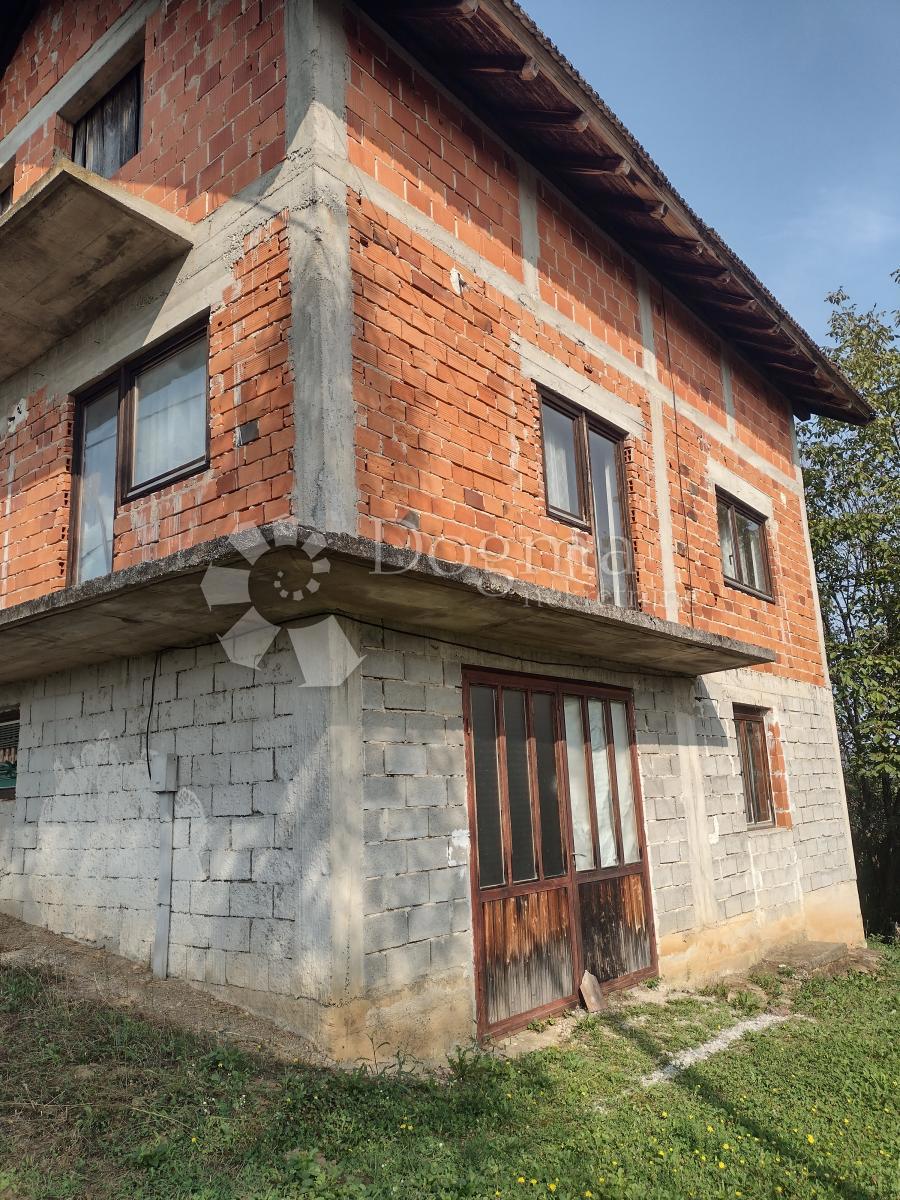 Hiša Crevarska Strana, Gvozd, 270m2