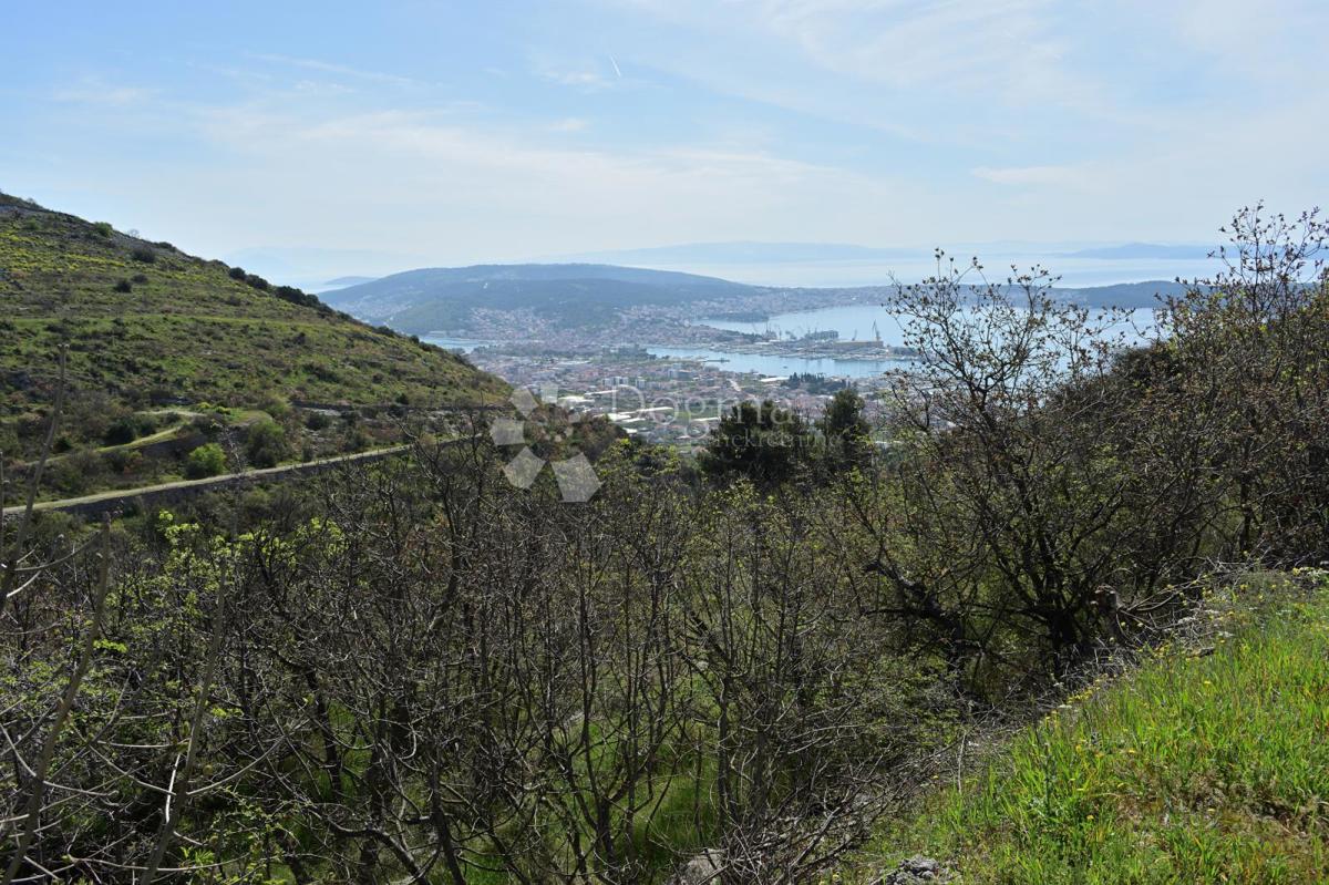 Zemljišče Seget Gornji, Seget, 13.512m2