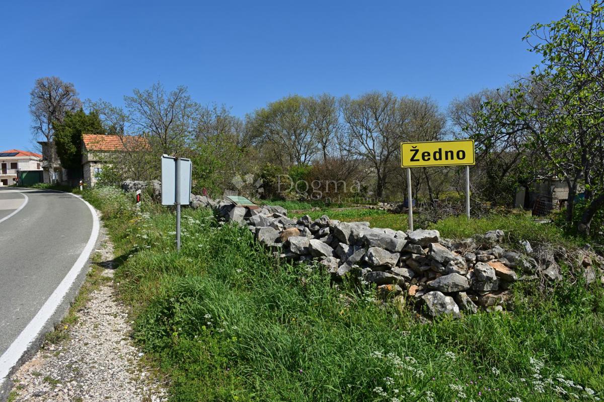 Zemljišče Seget Gornji, Seget, 13.512m2