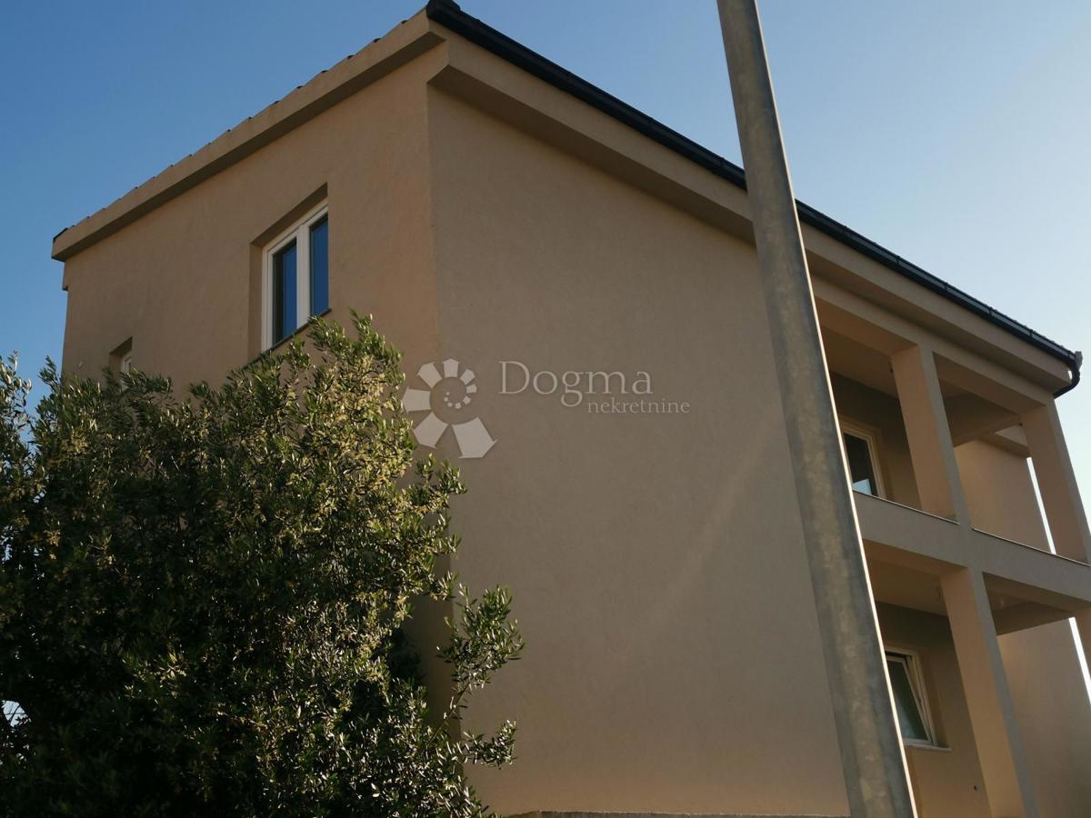 Stanovanje Rogoznica, 120m2