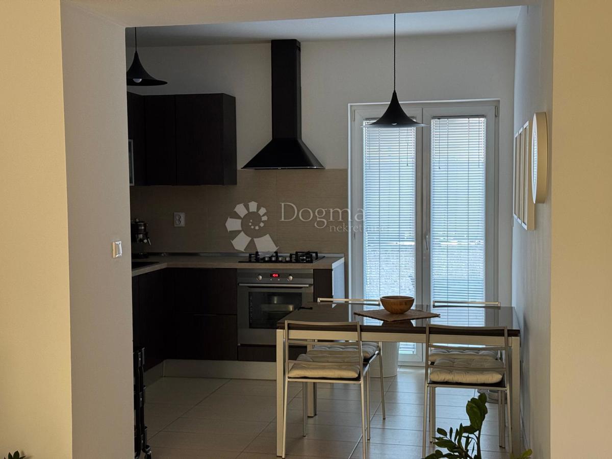 Hiša Centar, Pula, 163m2