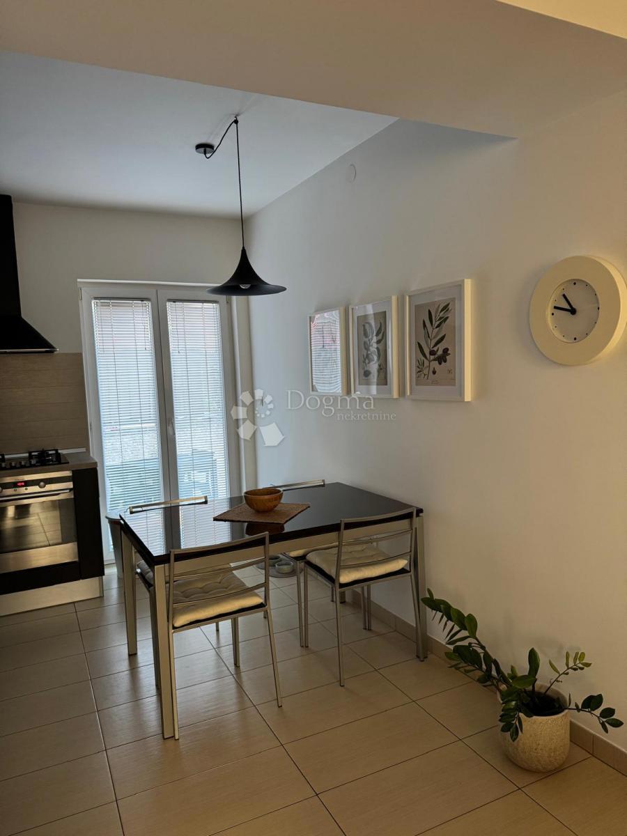 Hiša Centar, Pula, 163m2