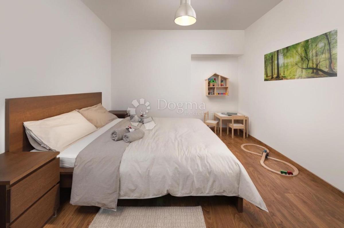 Stanovanje Centar, Pula, 52,77m2