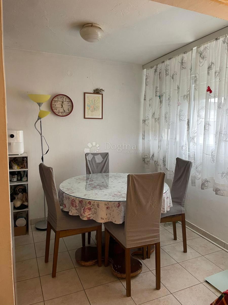 Stanovanje Trogir, 58,75m2