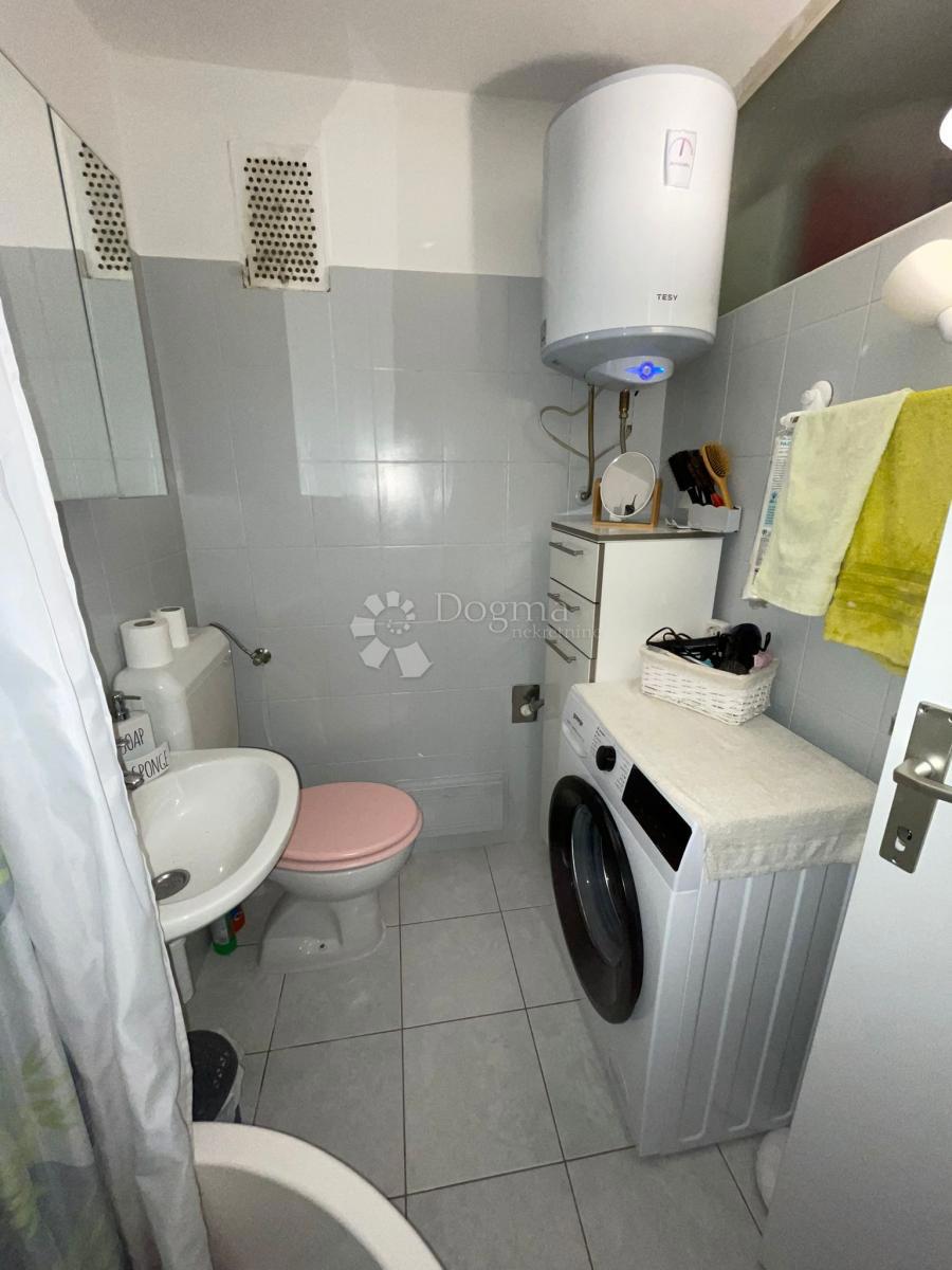 Stanovanje Trogir, 58,75m2