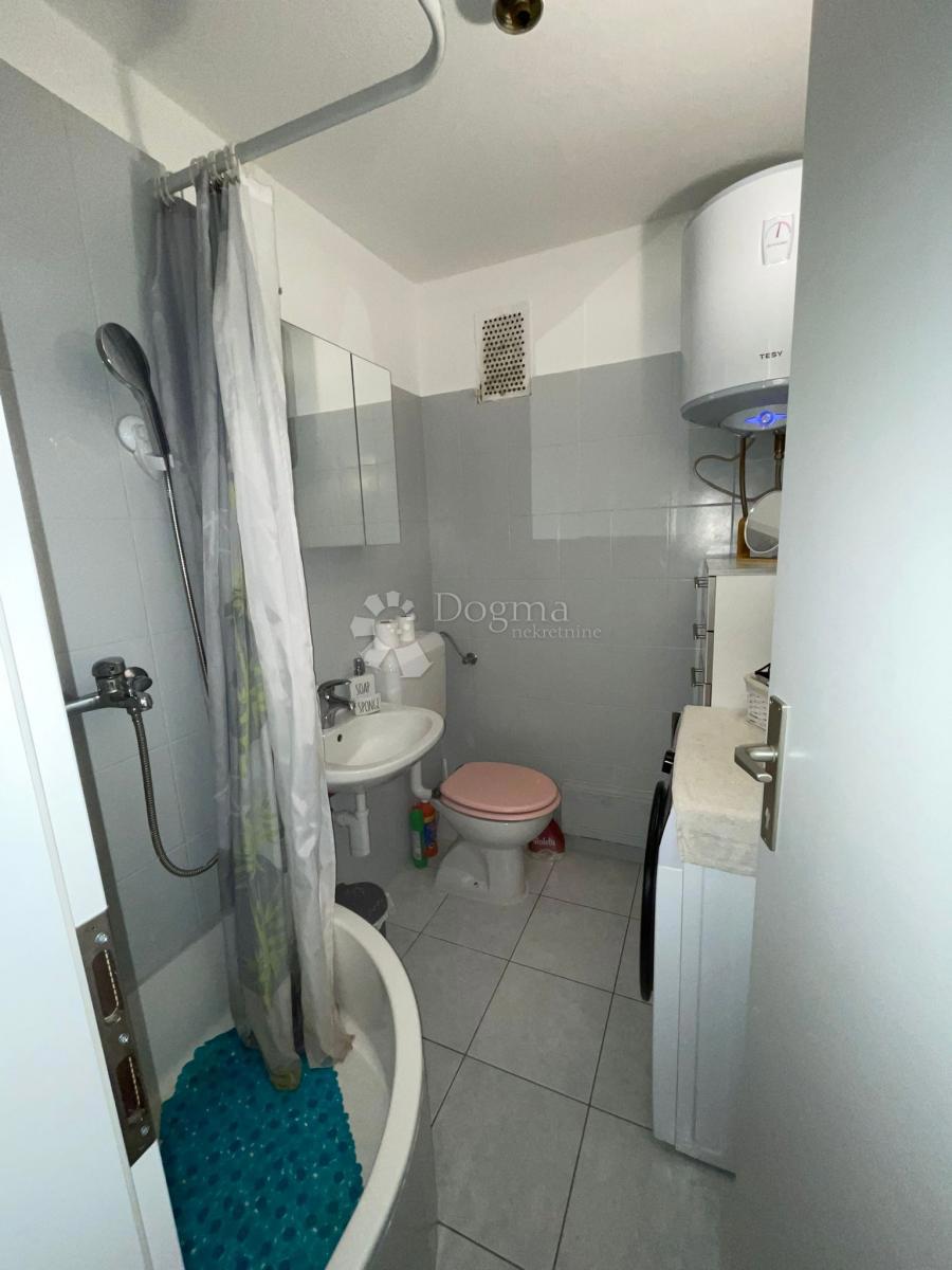 Stanovanje Trogir, 58,75m2