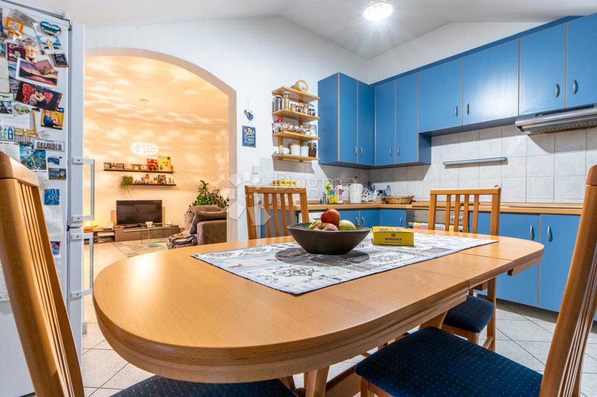 Stanovanje Opatija - Centar, Opatija, 80,77m2