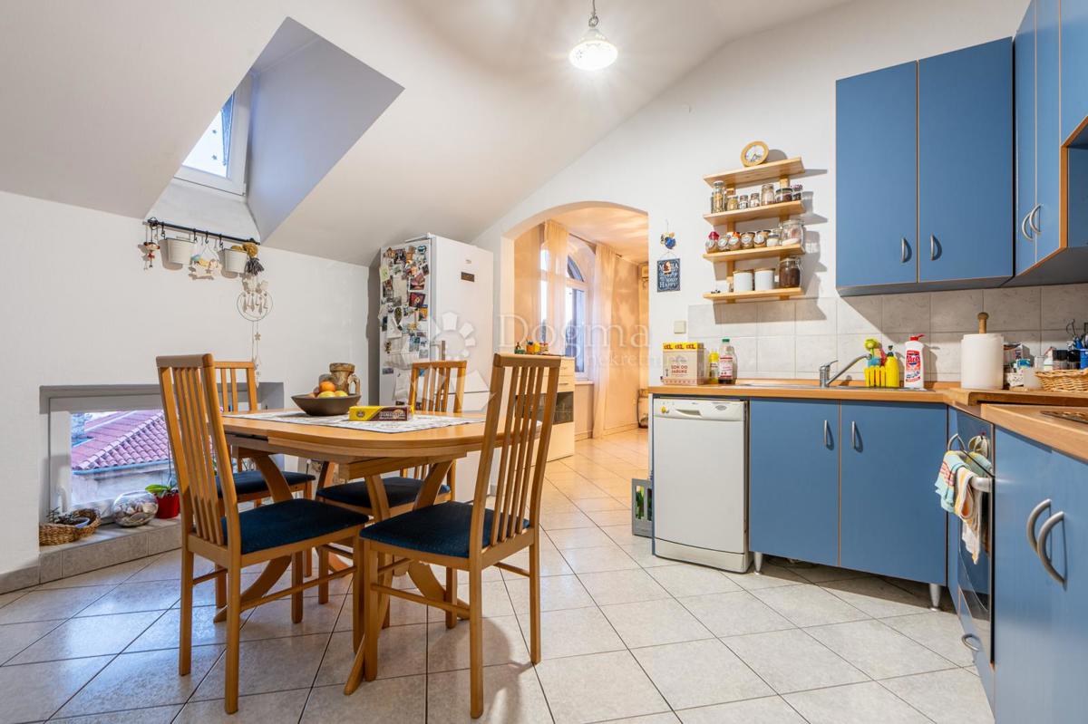 Stanovanje Opatija - Centar, Opatija, 80,77m2