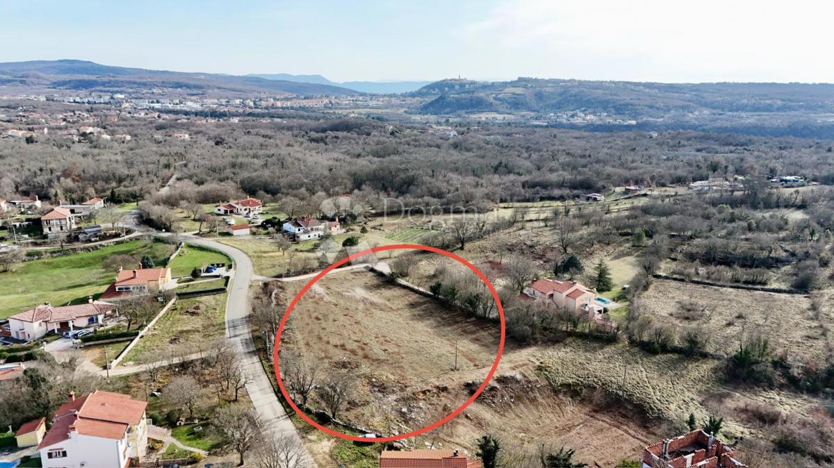 Zazidljivo zemljišče Labin, 1.260m2