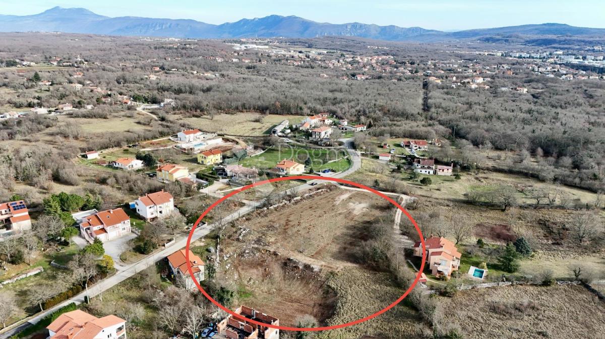 Zazidljivo zemljišče Labin, 1.260m2