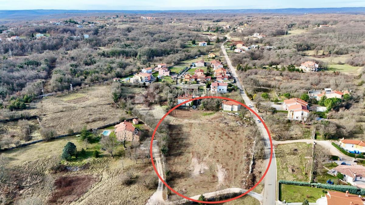 Zazidljivo zemljišče Labin, 1.260m2