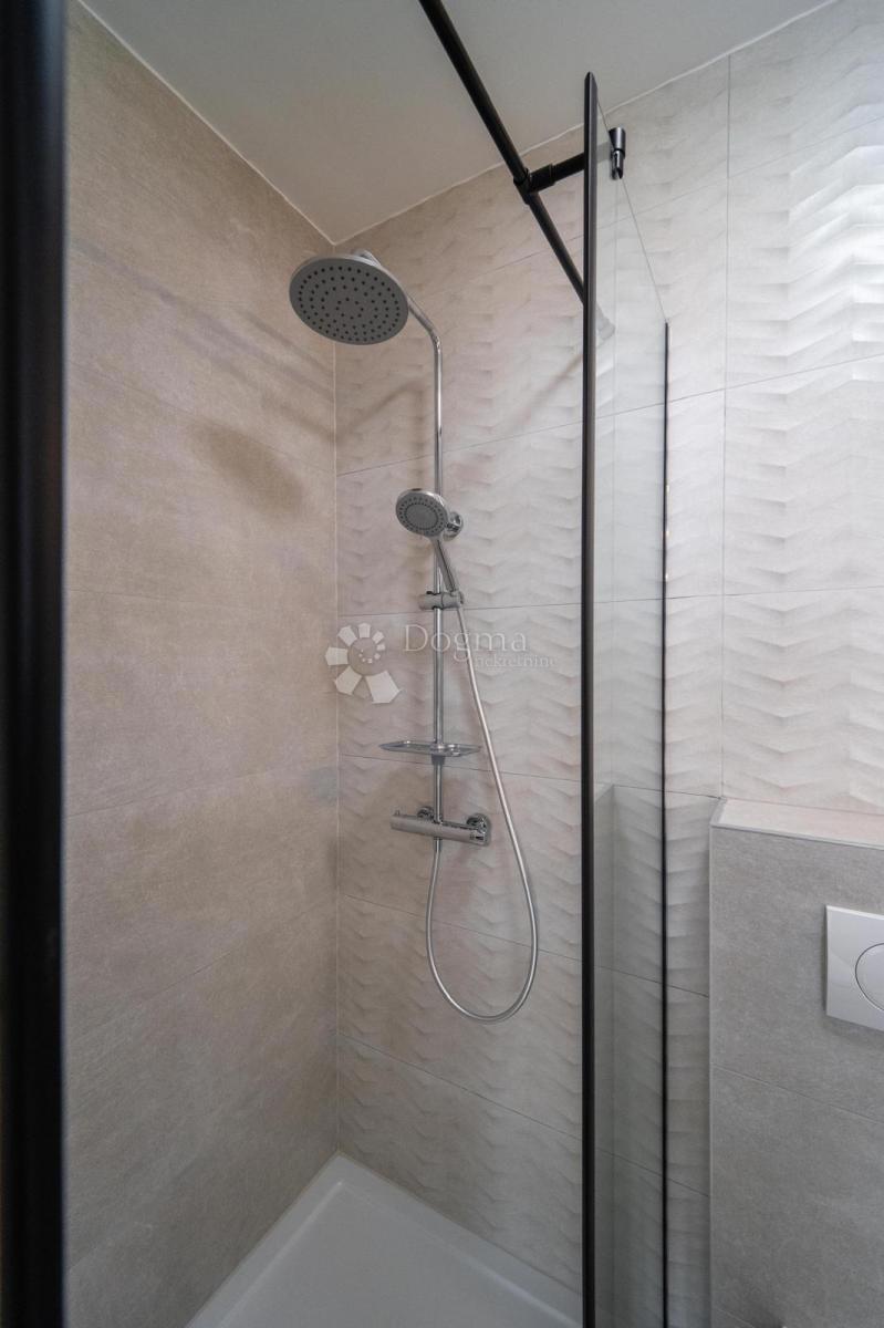 Apartma Novalja, 101,61m2