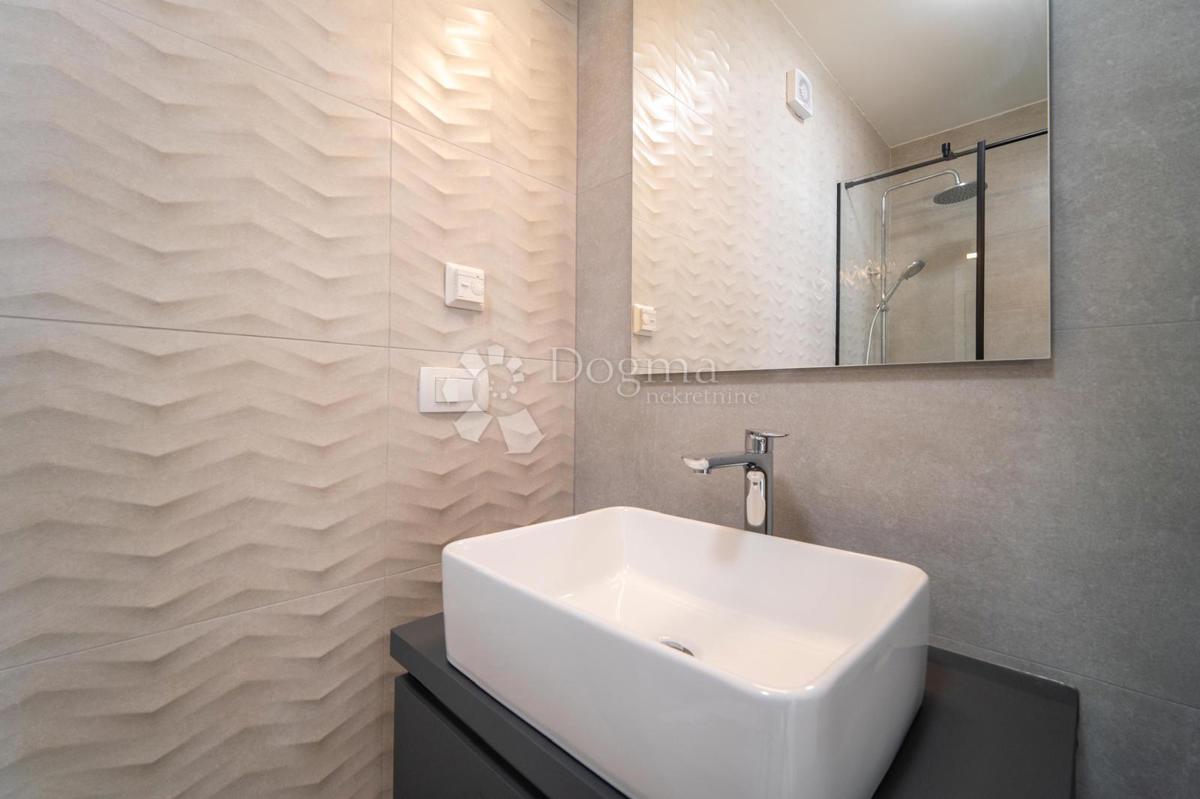 Apartma Novalja, 101,61m2