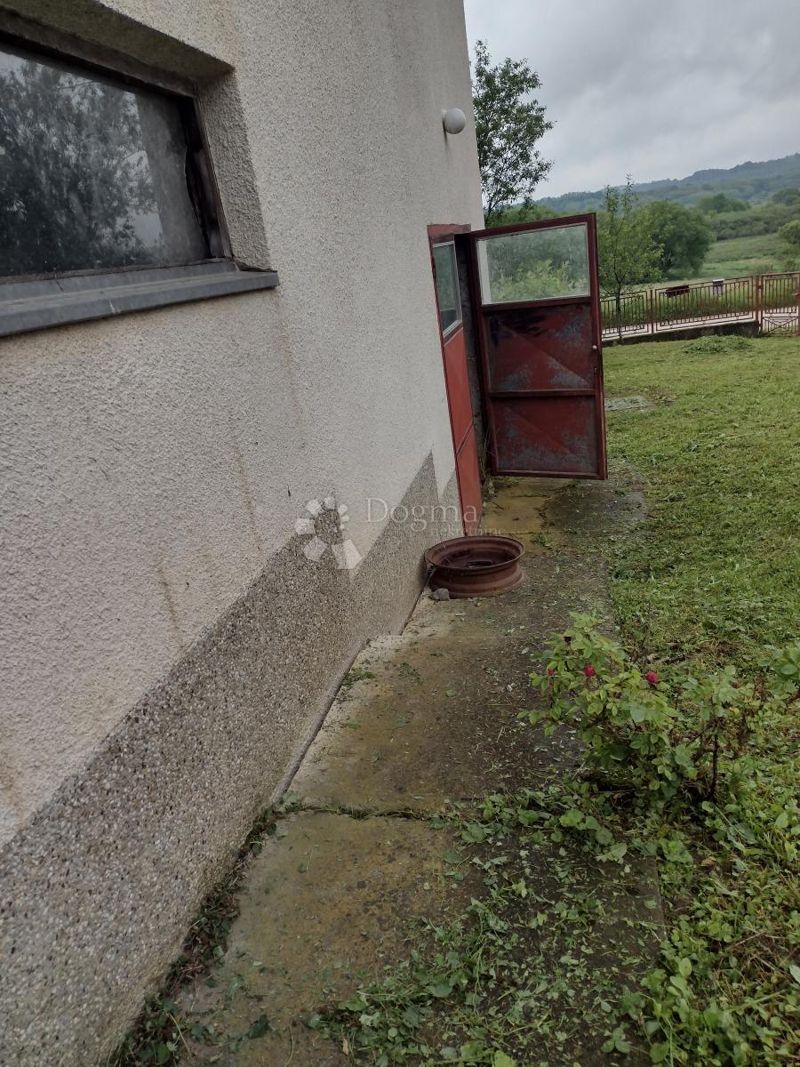 Hiša Topusko, 180m2