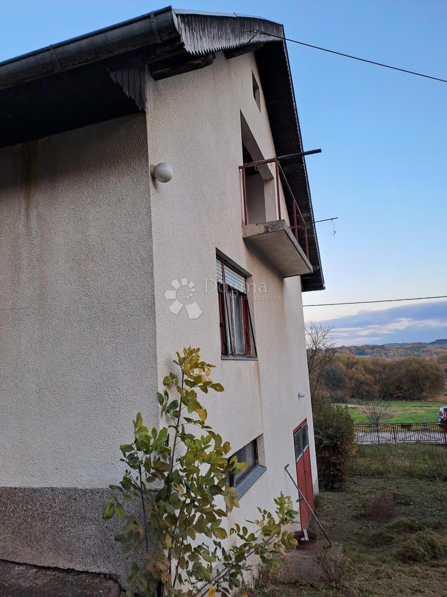 Hiša Topusko, 180m2