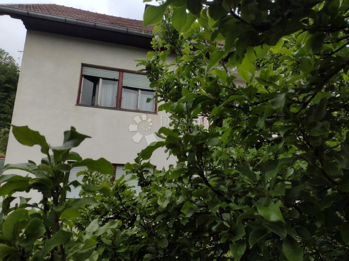 Hiša Topusko, 180m2