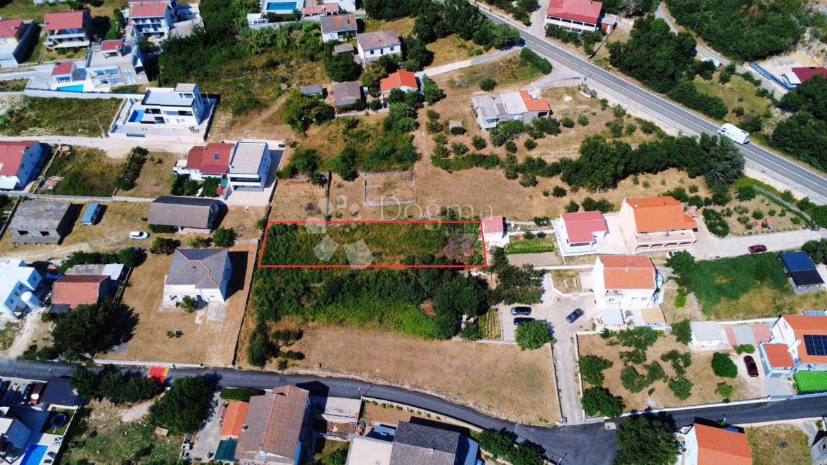 Zazidljivo zemljišče Rtina, Ražanac, 868m2