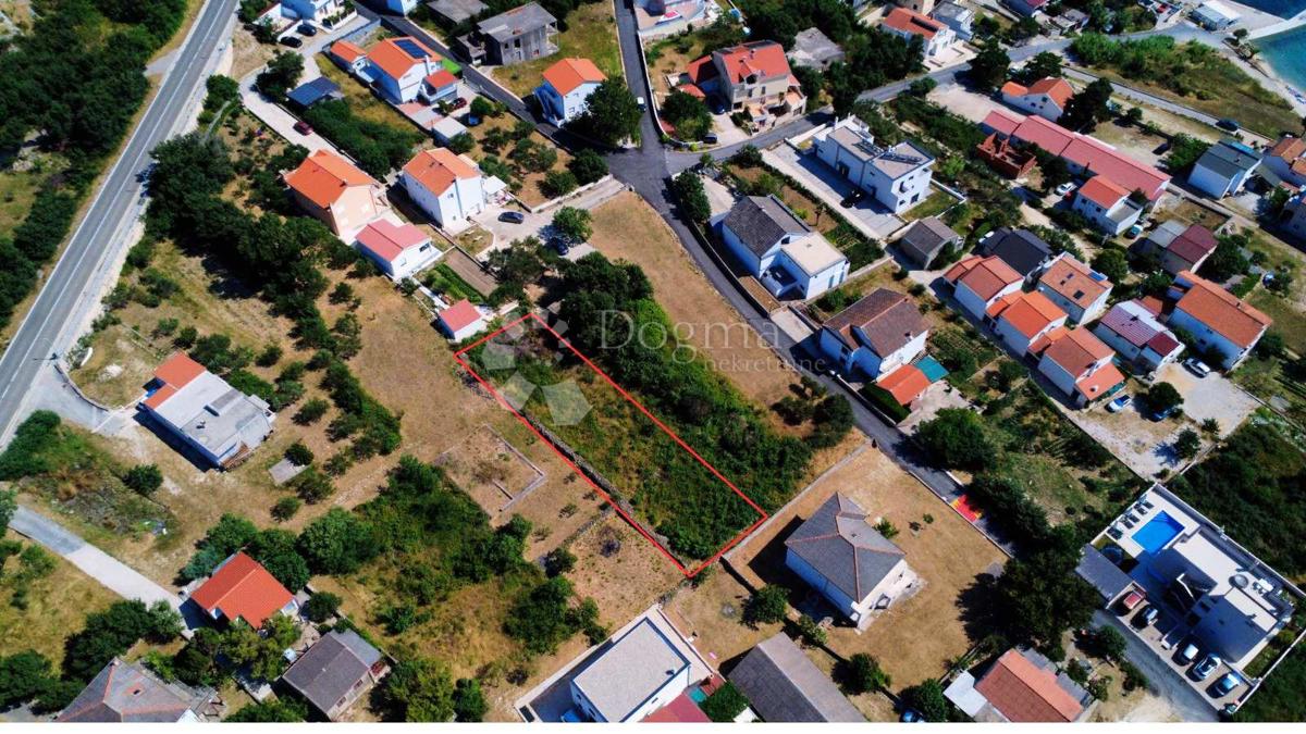 Zazidljivo zemljišče Rtina, Ražanac, 868m2