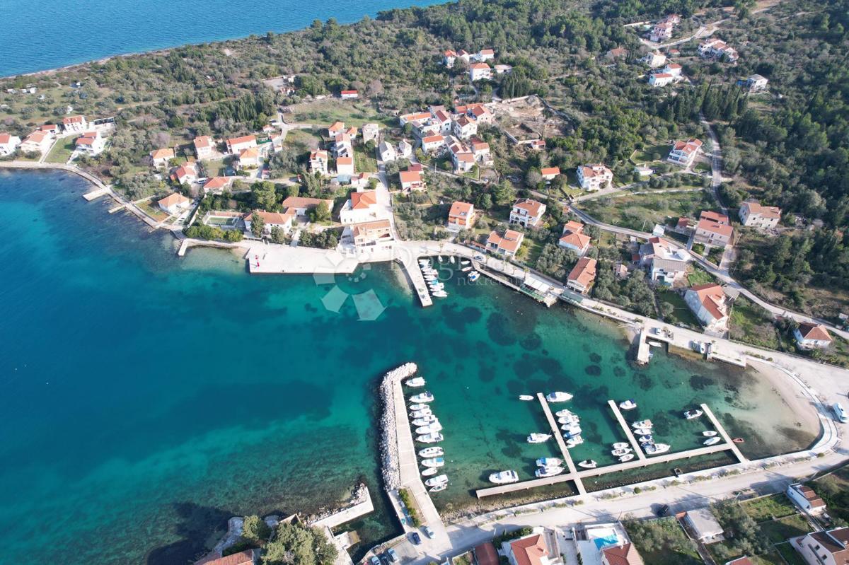 Zazidljivo zemljišče Lukoran, Preko, 2.118m2