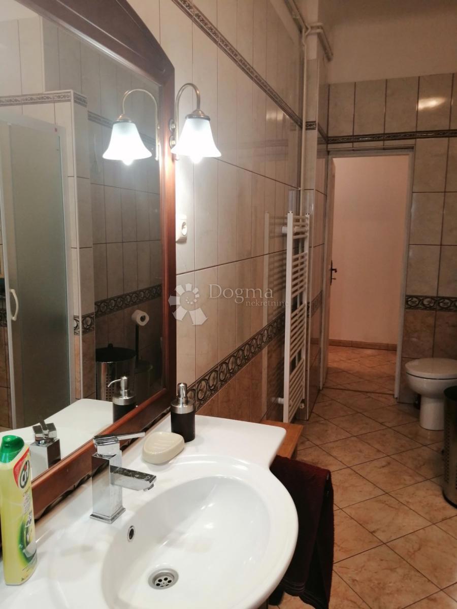 Stanovanje Centar, Rijeka, 119,97m2