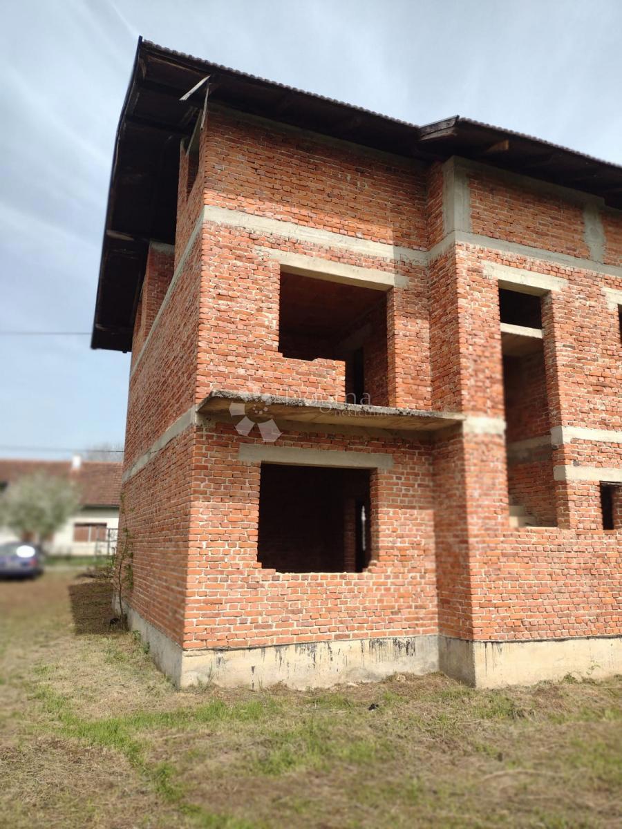 Hiša Gvozd, 270m2