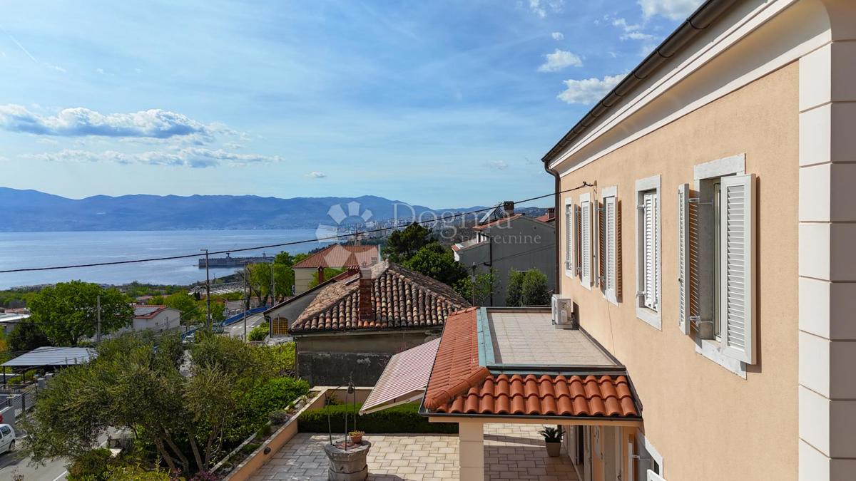 Hiša Kostrena Sveta Lucija, Kostrena, 170m2