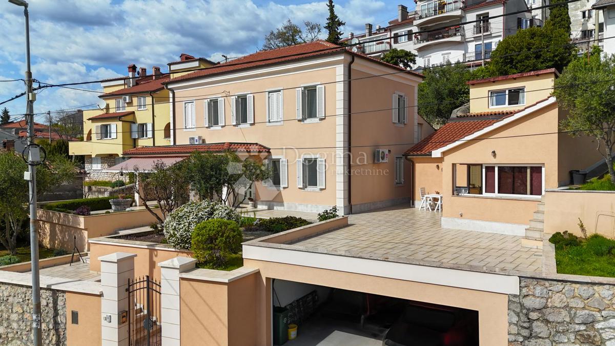 Hiša Kostrena Sveta Lucija, Kostrena, 170m2