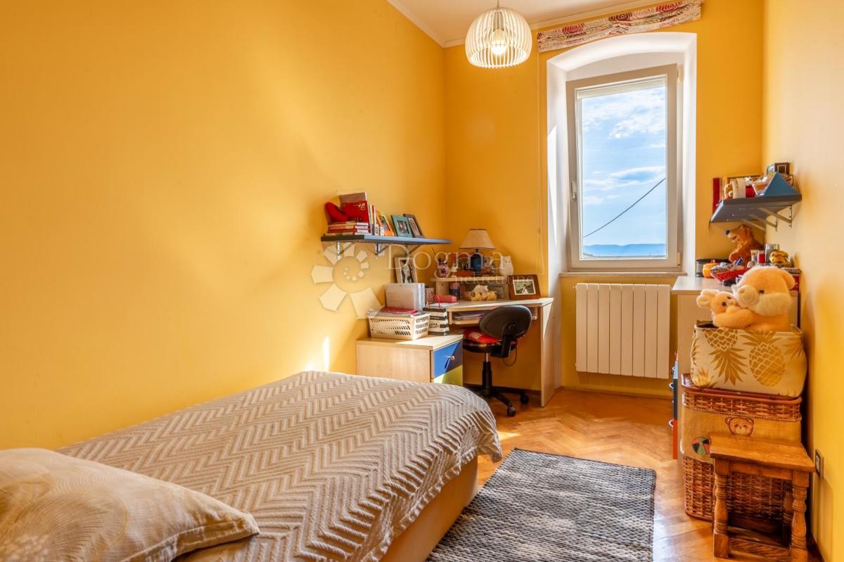 Hiša Kostrena Sveta Lucija, Kostrena, 170m2