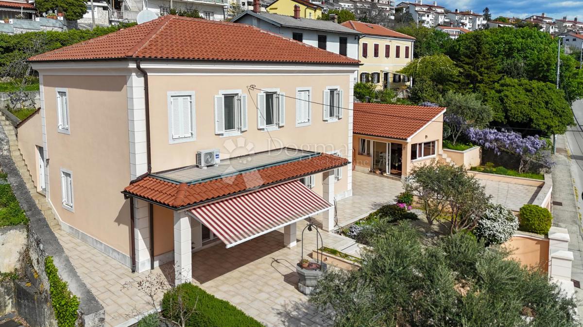 Hiša Kostrena Sveta Lucija, Kostrena, 170m2