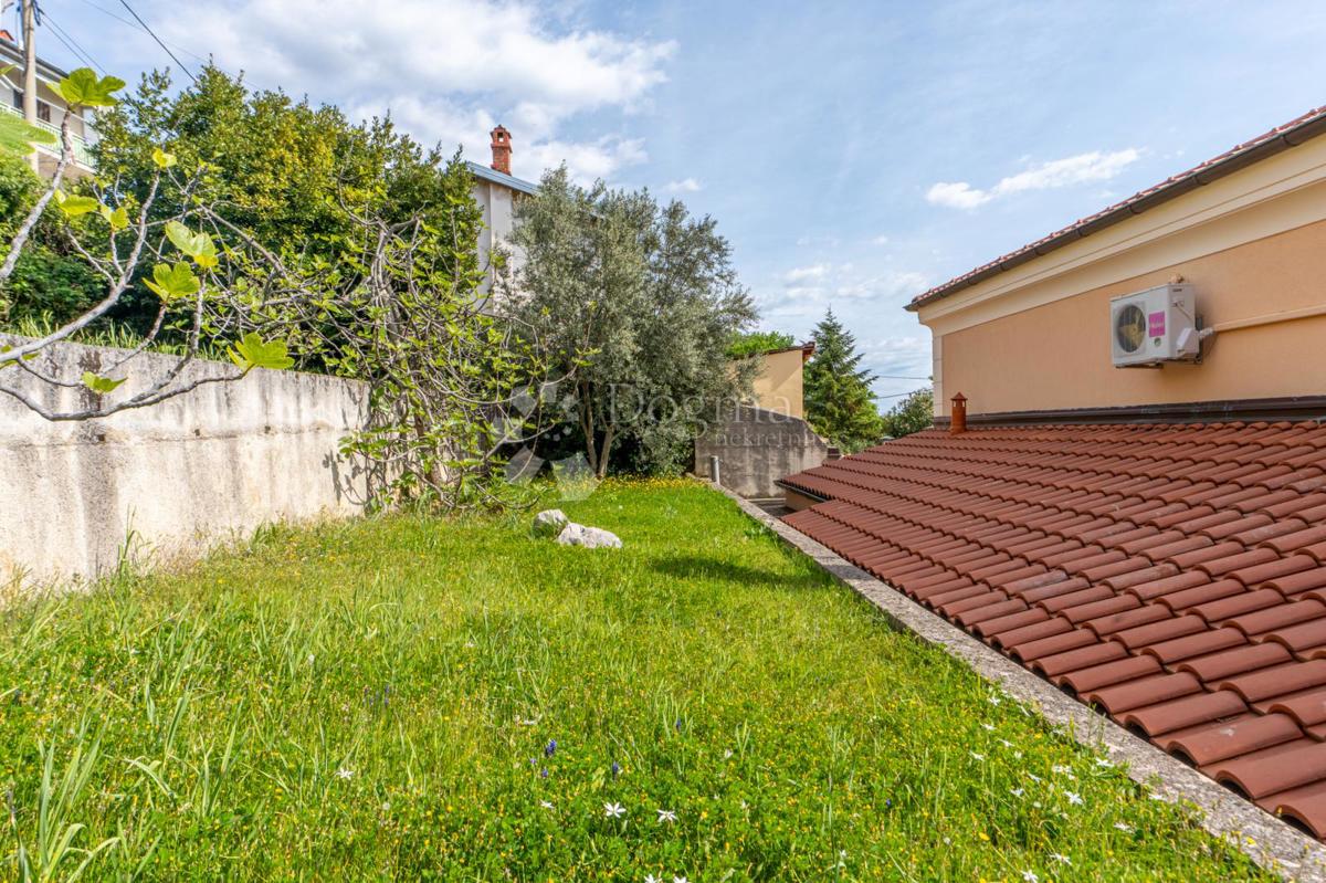 Hiša Kostrena Sveta Lucija, Kostrena, 170m2