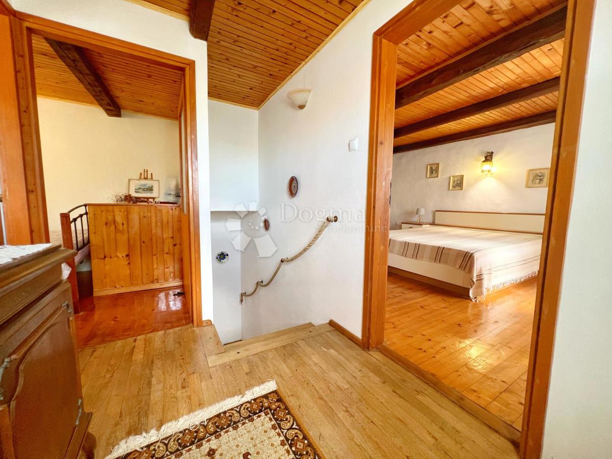 Hiša Medulin, 180m2