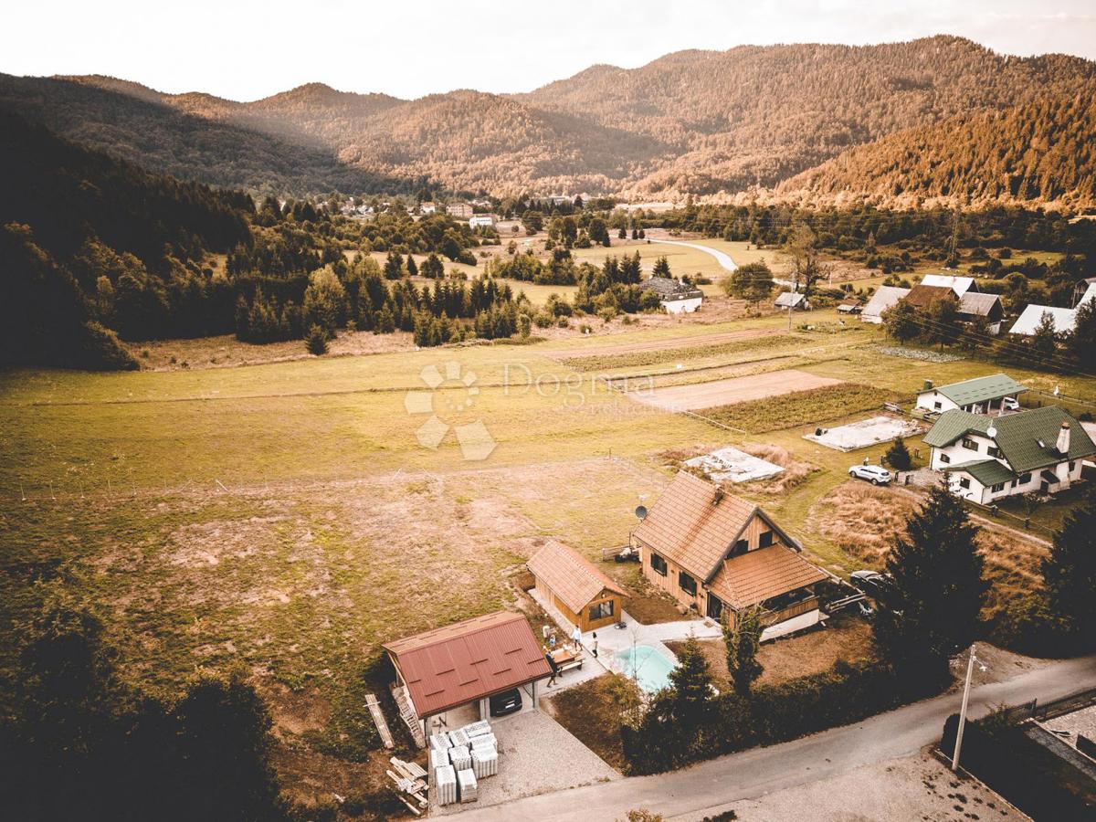 Zemljišče Jasenak, Ogulin, 2.541m2