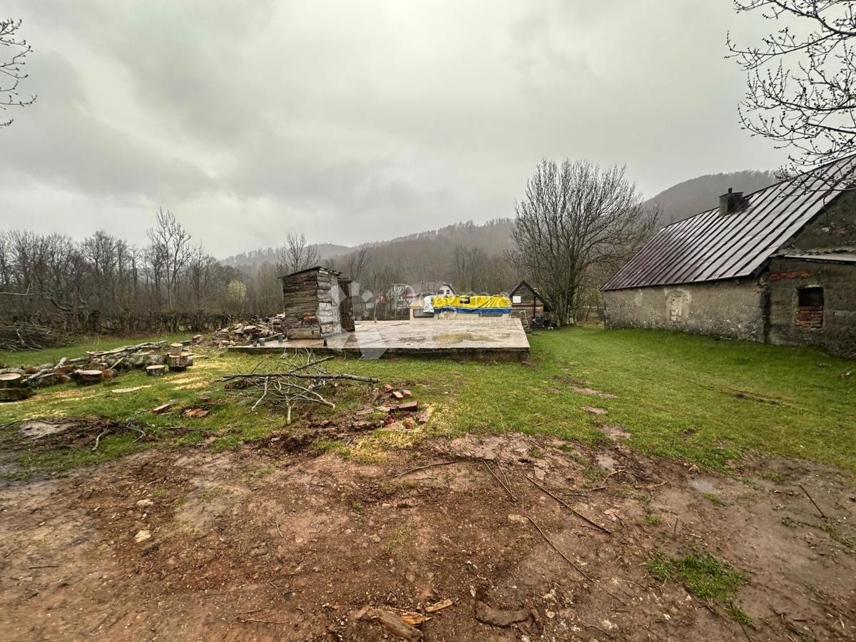 Zazidljivo zemljišče Baške Oštarije, Karlobag, 600m2