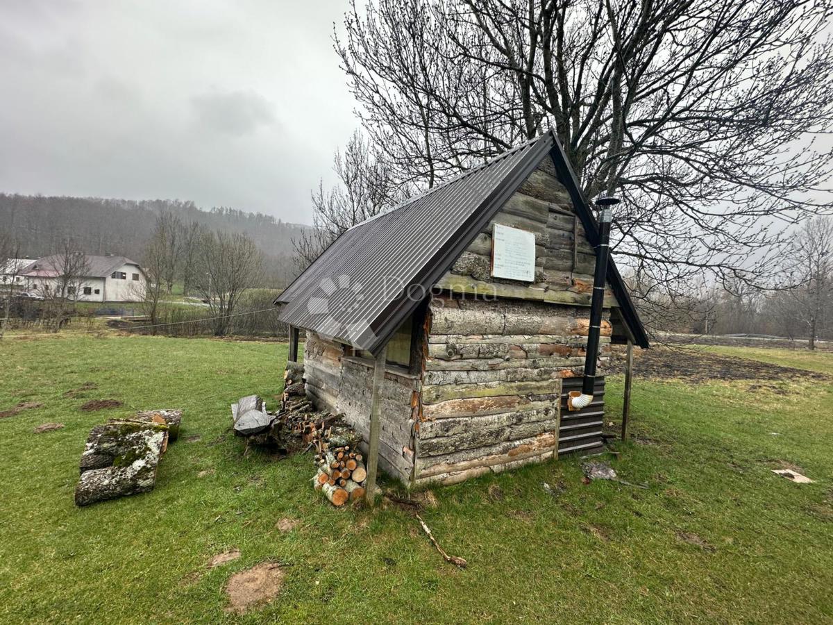 Zazidljivo zemljišče Baške Oštarije, Karlobag, 600m2