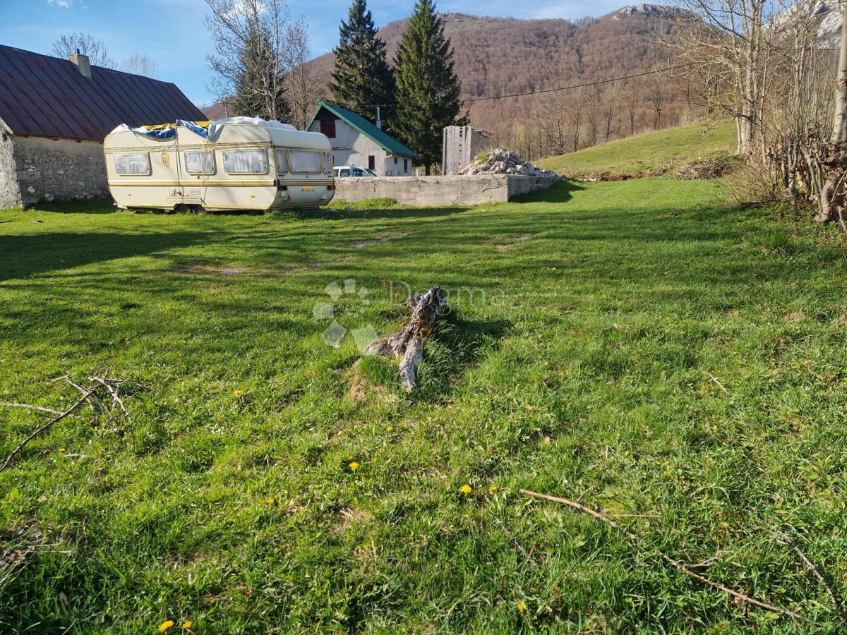 Zazidljivo zemljišče Baške Oštarije, Karlobag, 600m2