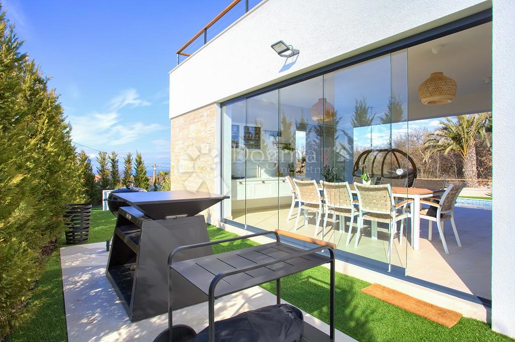Hiša Žgombići, Malinska-Dubašnica, 390m2