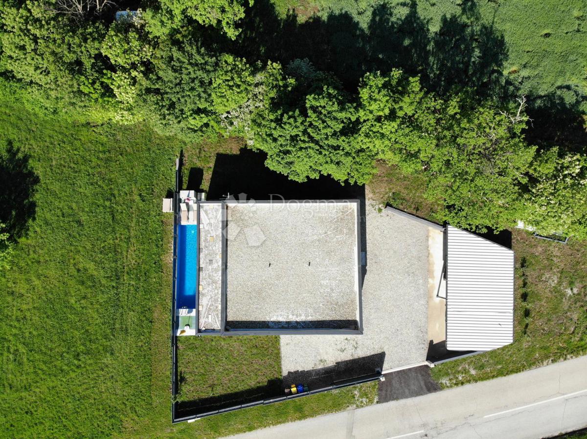 Hiša Buzet, 150m2