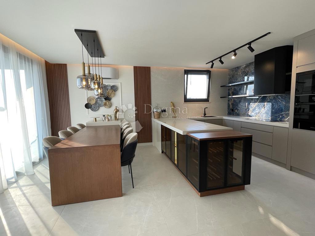 Stanovanje Kožino, Zadar - Okolica, 130m2