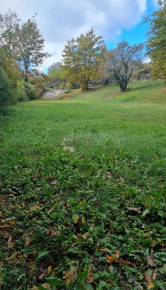 Zazidljivo zemljišče Režanci, Svetvinčenat, 2.082m2