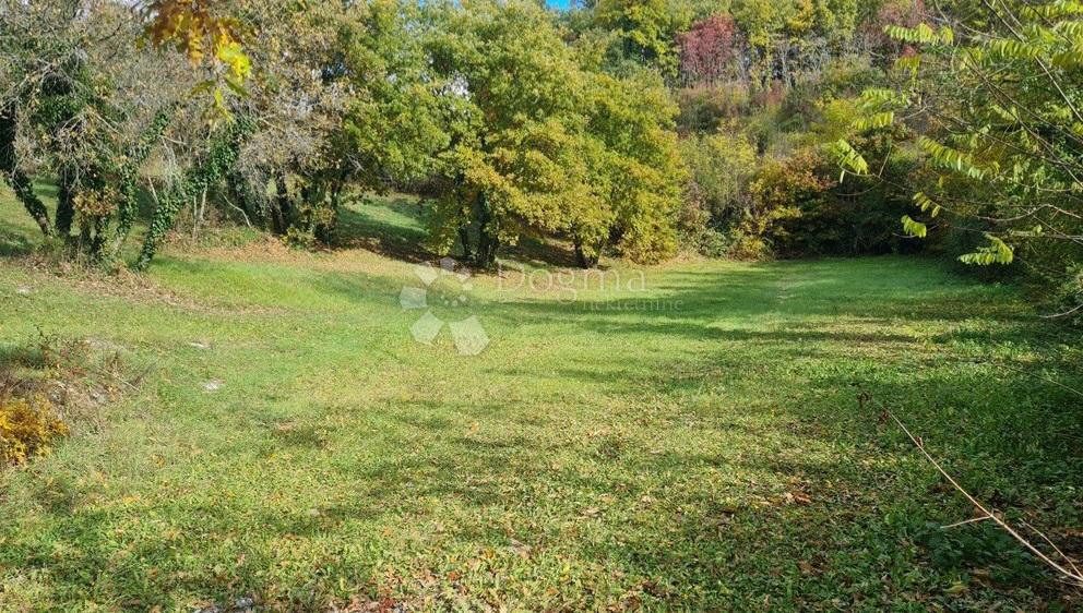 Zazidljivo zemljišče Režanci, Svetvinčenat, 2.082m2