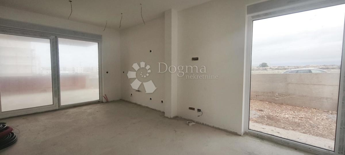 Stanovanje Povljana, 82,90m2