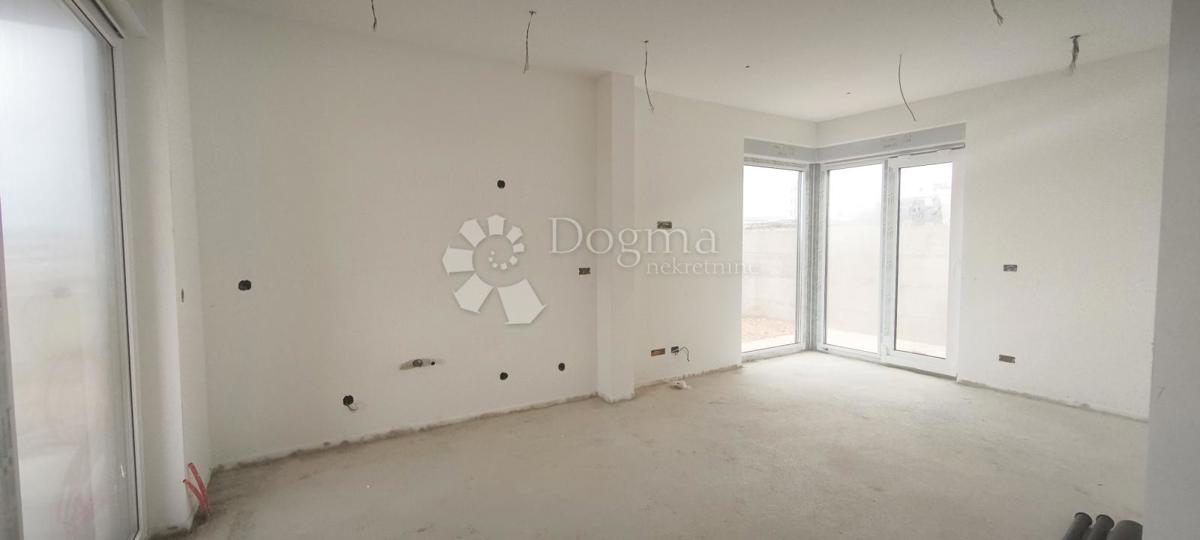 Stanovanje Povljana, 82,90m2