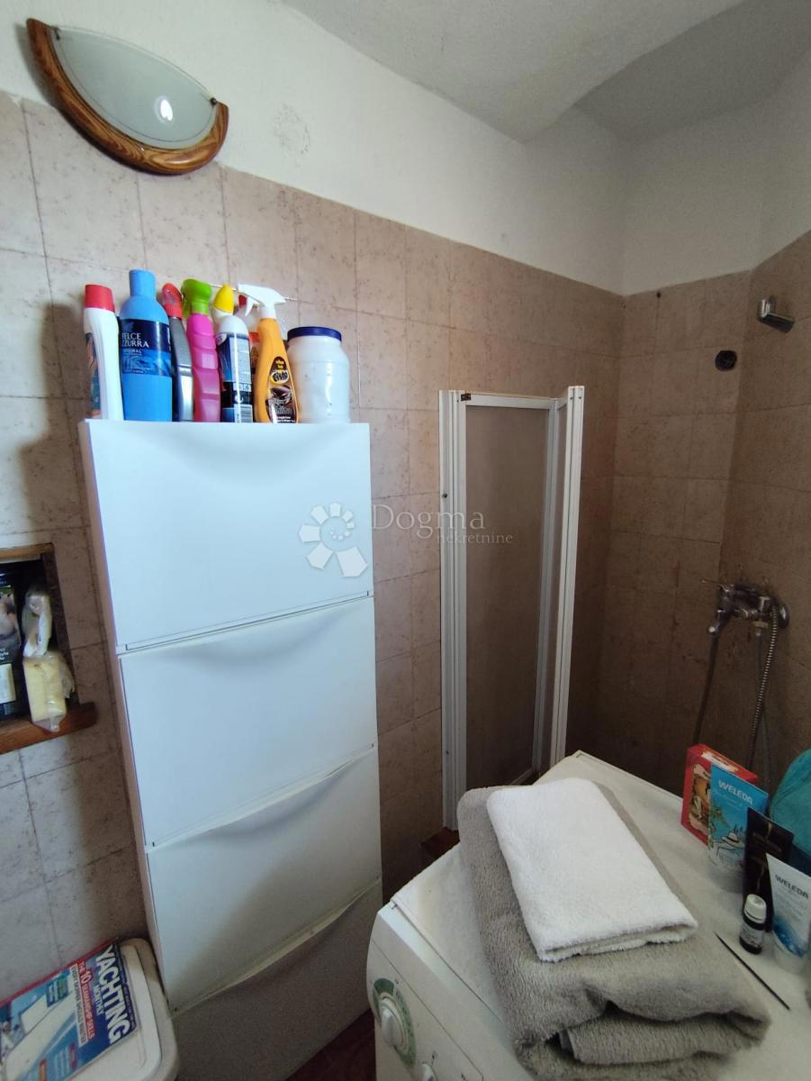 Hiša Prvić Šepurine, Vodice, 90m2