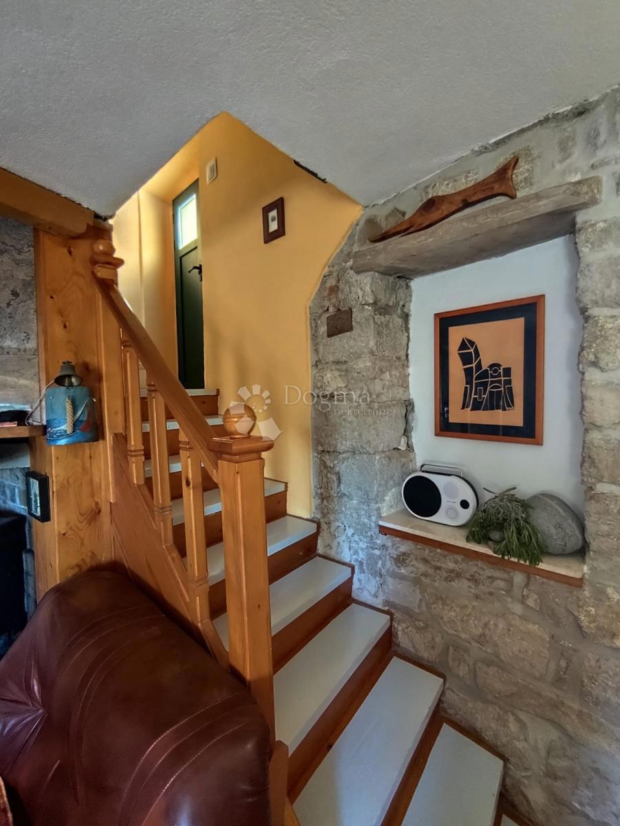 Hiša Prvić Šepurine, Vodice, 90m2