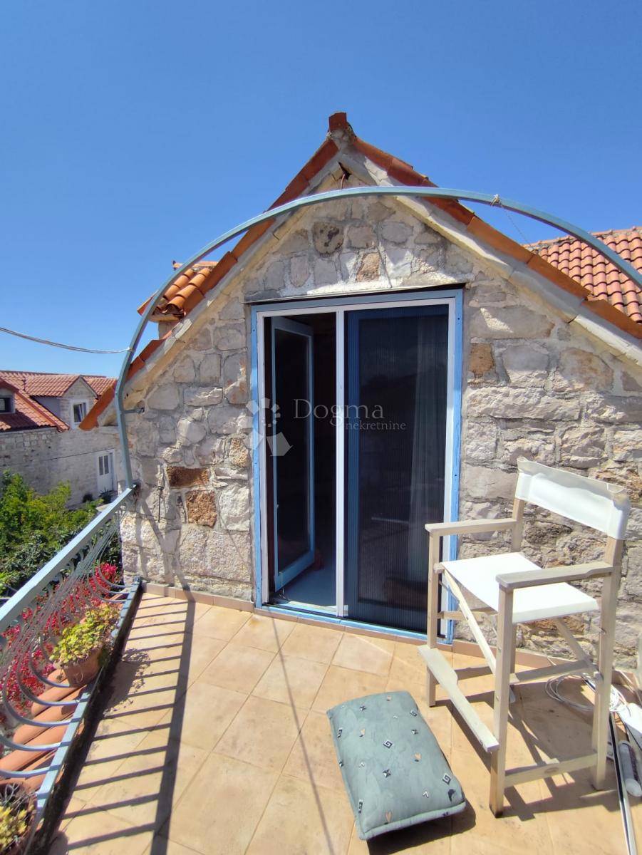 Hiša Prvić Šepurine, Vodice, 90m2