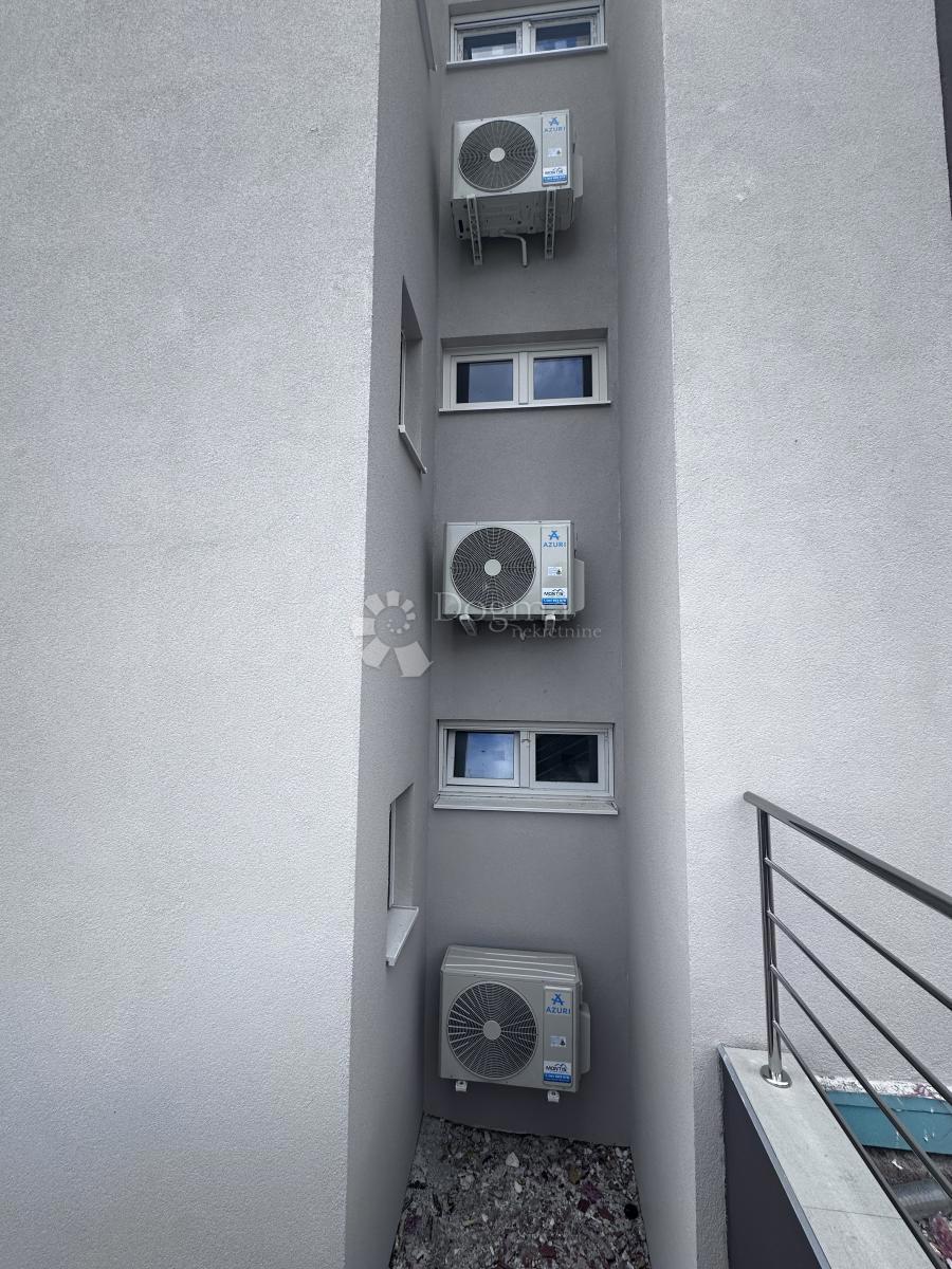 Apartma Seline, Starigrad, 187m2